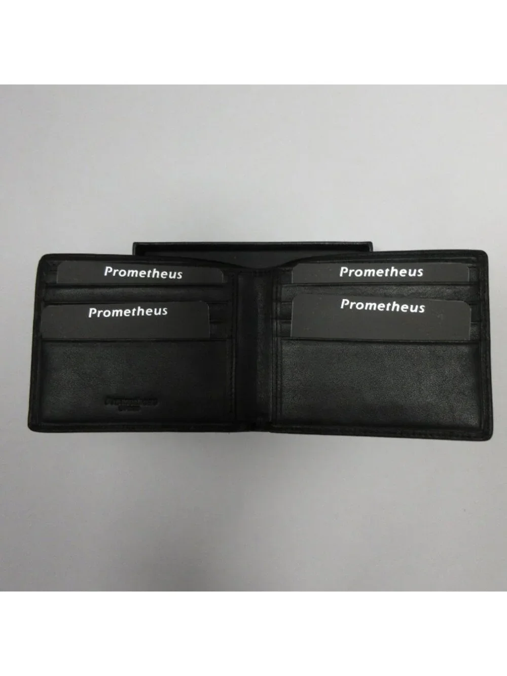 Prometheus Wallet One Size Bifold Leather Slim Classic Designer NEW